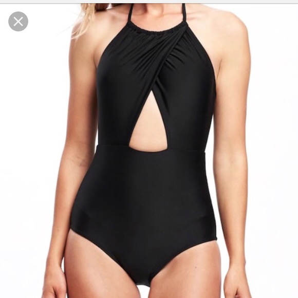 old navy black bathing suit